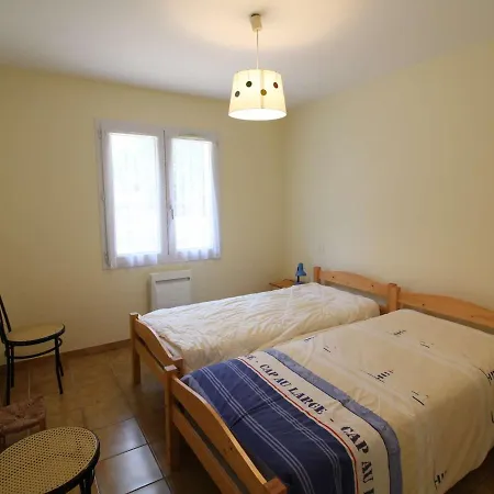 Maison 5 Pieces Avec Grand Jardin A Domino, 6 Couchages, Animaux Admis - Fr-1-246a-131 Ferienhaus