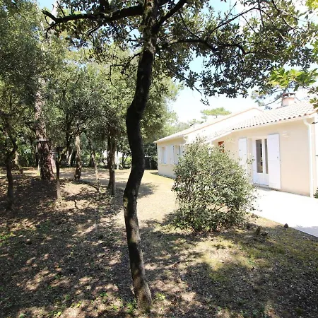 Maison 5 Pieces Avec Grand Jardin A Domino, 6 Couchages, Animaux Admis - Fr-1-246A-131